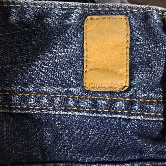 Maurices Distressed Capri Jeans Womens Juniors 5 / 6 Dark Blue Denim Wide Leg - Picture 8 of 10